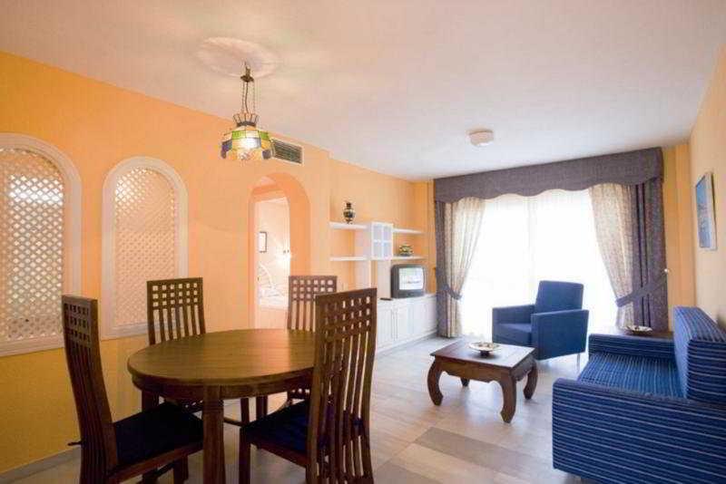 Apartamentos Fenix Beach ロケタス・デ・マル エクステリア 写真