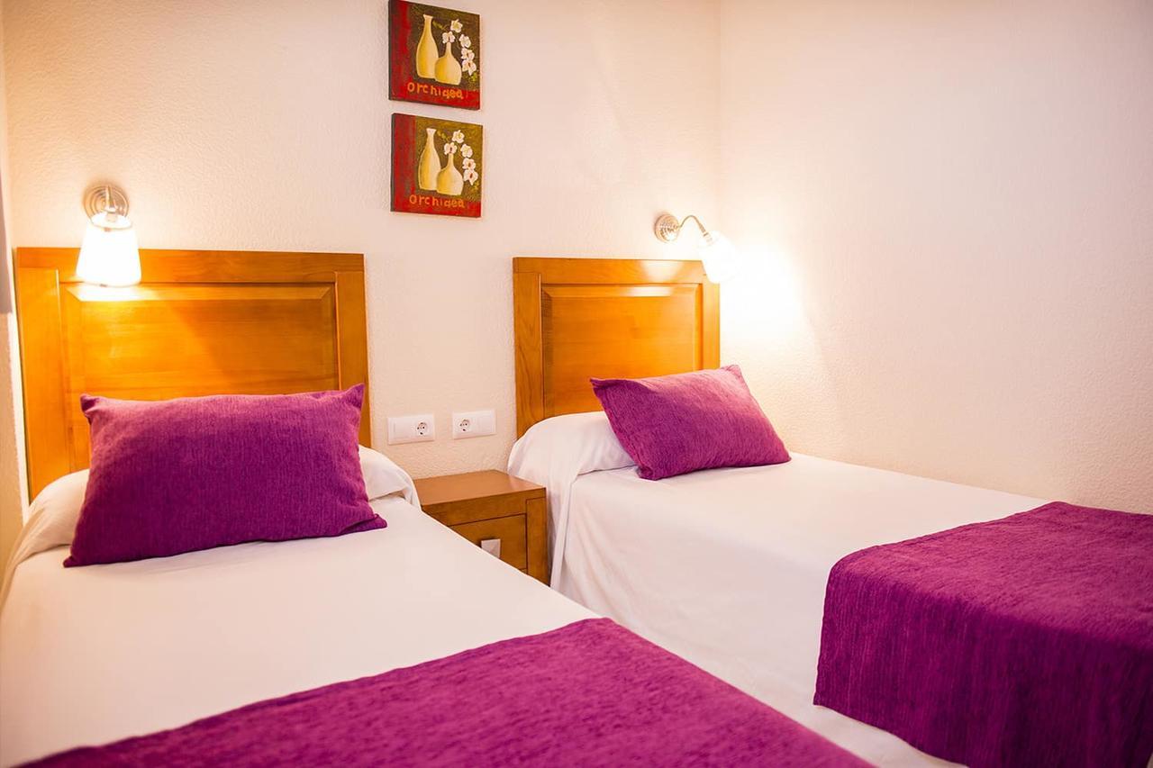 Apartamentos Fenix Beach ロケタス・デ・マル エクステリア 写真